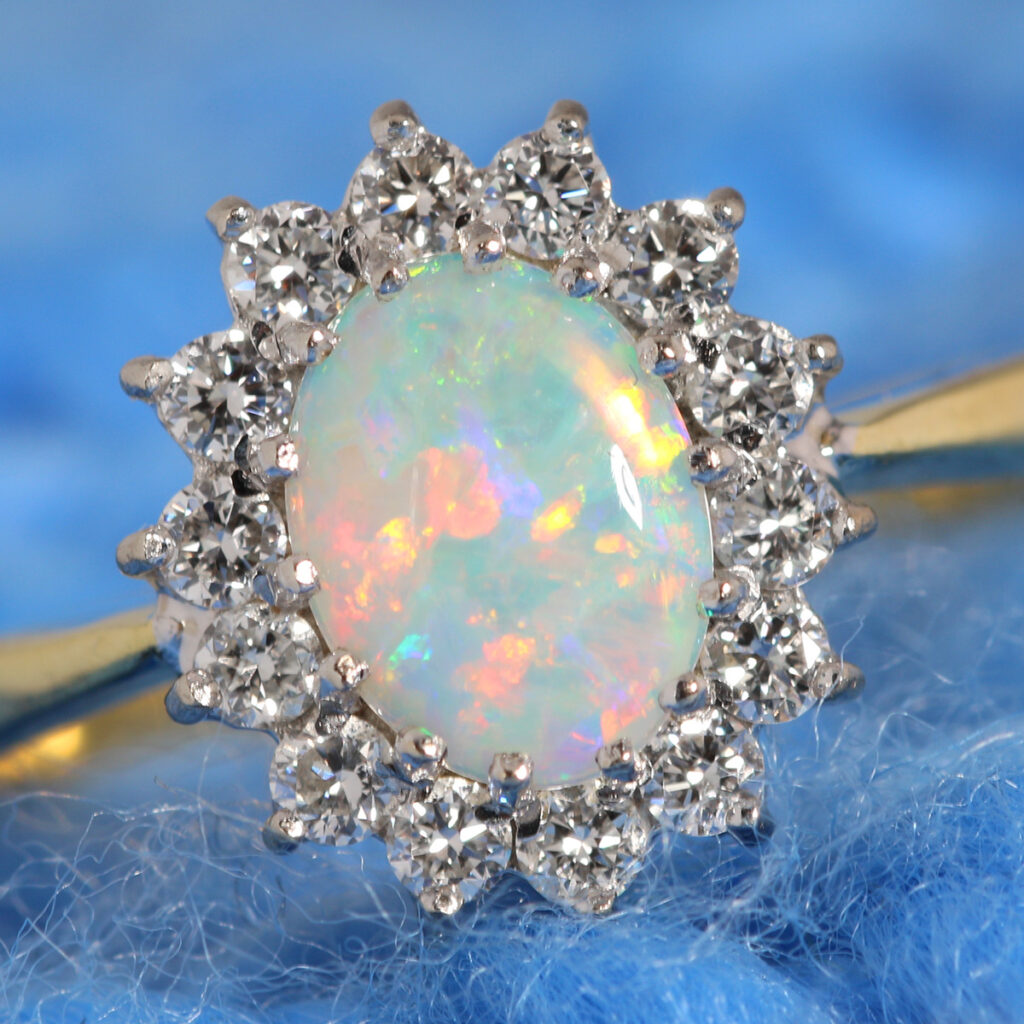 Karmazycja opal diamenty zloty pierscionek