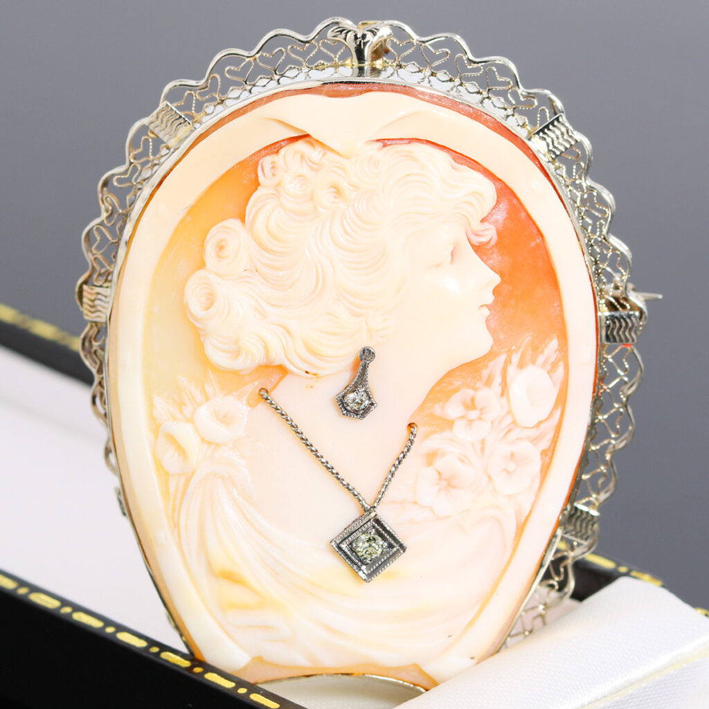 Złota broszka Kamea z diamentami Edwardiańska wyjątkowa białe złoto 14K