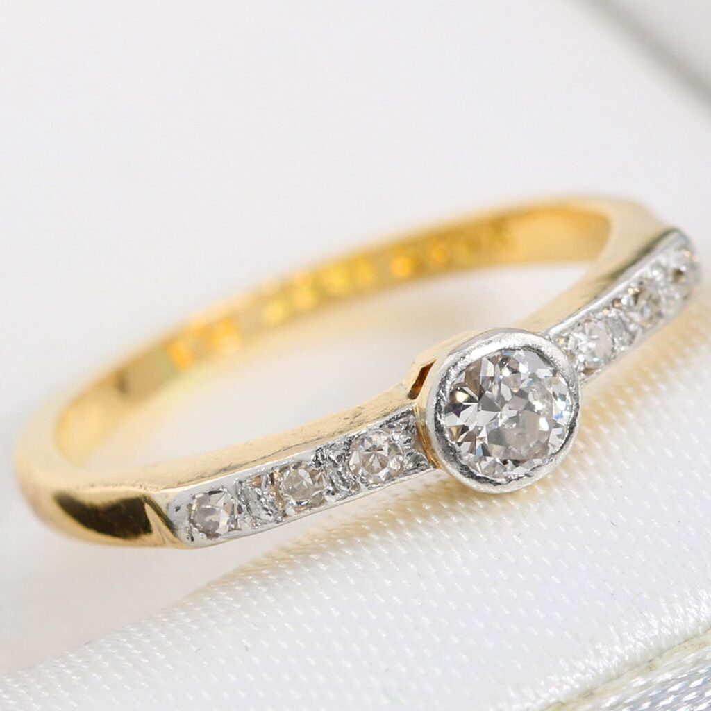 Złoty pierścionek z diamentami 0.25ct Antyk 18K