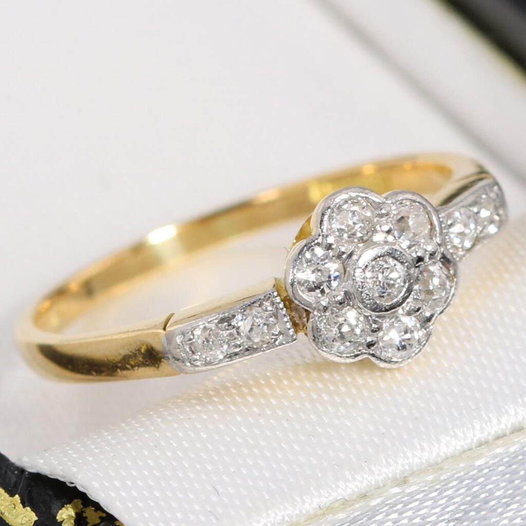 Złoty pierścionek z diamentami 0.26ct w starym szlifie Edwardiański 18K